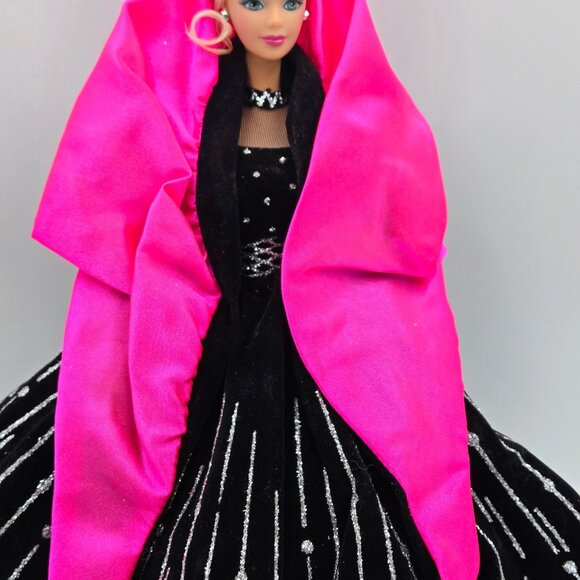 Barbie Doll 1998 Happy Holidays Special Edition Black Pink Silver Dress 20200 Ma - Picture 3 of 16